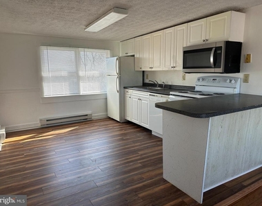 402 S Cameron Street - Photo Thumbnail 5