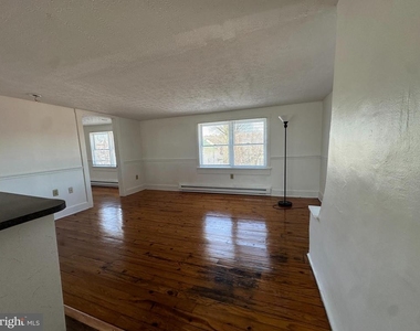 402 S Cameron Street - Photo Thumbnail 7