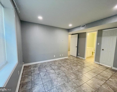 202 Chesterfield Lane - Photo Thumbnail 13