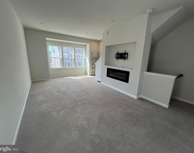 526 River Way - Photo Thumbnail 11
