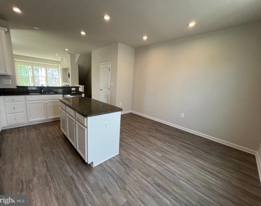 526 River Way - Photo Thumbnail 20