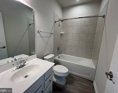 526 River Way - Photo Thumbnail 33