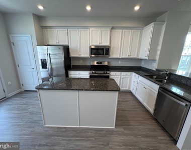 526 River Way - Photo Thumbnail 23