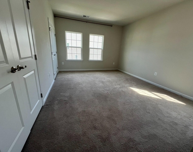 526 River Way - Photo Thumbnail 27