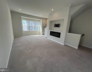 526 River Way - Photo Thumbnail 12