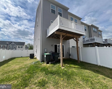 526 River Way - Photo Thumbnail 42