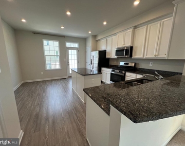 526 River Way - Photo Thumbnail 16