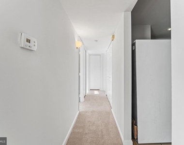 202 Chesterfield Lane - Photo Thumbnail 8