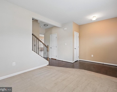 23 Taylors Hill Way - Photo Thumbnail 4