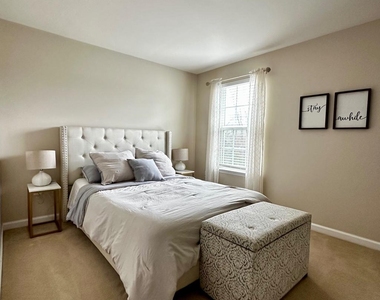 23 Taylors Hill Way - Photo Thumbnail 13