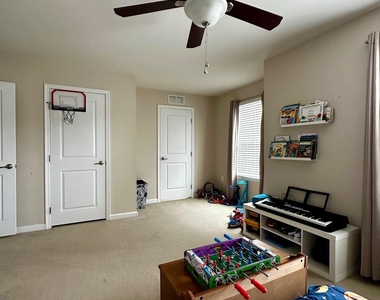 23 Taylors Hill Way - Photo Thumbnail 16