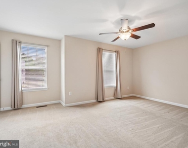 23 Taylors Hill Way - Photo Thumbnail 35