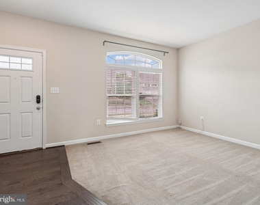 23 Taylors Hill Way - Photo Thumbnail 3