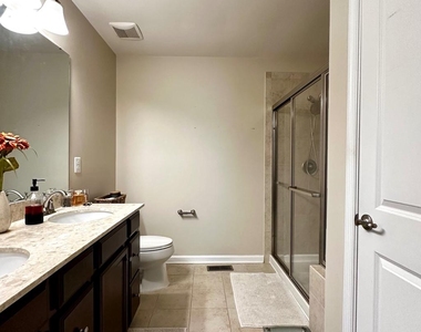 23 Taylors Hill Way - Photo Thumbnail 10