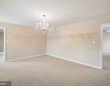 23 Taylors Hill Way - Photo Thumbnail 31