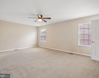 23 Taylors Hill Way - Photo Thumbnail 20