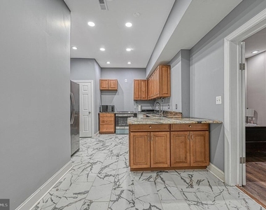 12029 Sycamore Shoals Drive - Photo Thumbnail 32