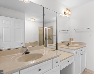11318 Savannah Drive - Photo Thumbnail 19