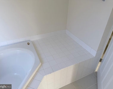 5970 Spout Spring Court - Photo Thumbnail 16