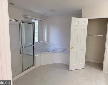 5970 Spout Spring Court - Photo Thumbnail 11