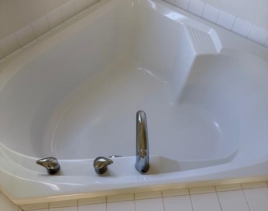 5970 Spout Spring Court - Photo Thumbnail 14