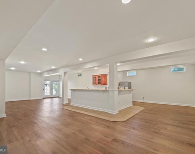 5619 Websters Way - Photo Thumbnail 2