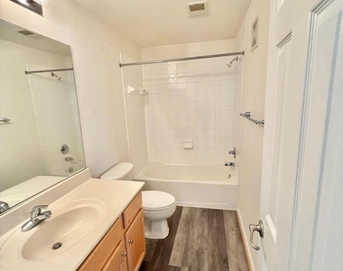 6814 Sabbarton Place - Photo Thumbnail 23