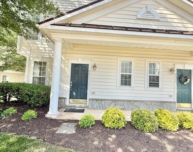 6814 Sabbarton Place - Photo Thumbnail 27