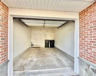 6814 Sabbarton Place - Photo Thumbnail 28