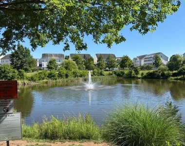 6814 Sabbarton Place - Photo Thumbnail 33
