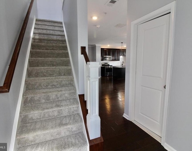 23315 Milltown Knoll Square - Photo Thumbnail 7