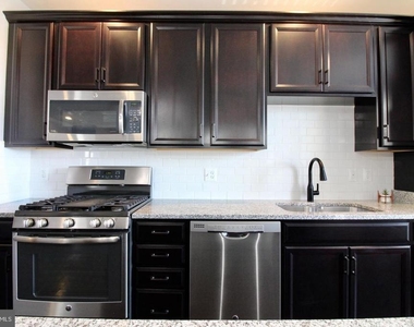 23315 Milltown Knoll Square - Photo Thumbnail 4
