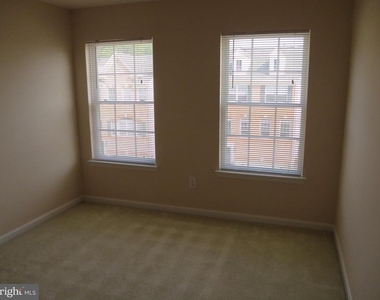 1503 Shields Terrace Ne - Photo Thumbnail 17