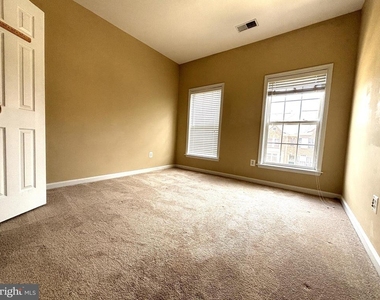 1117 Keokuk Terrace Ne - Photo Thumbnail 21