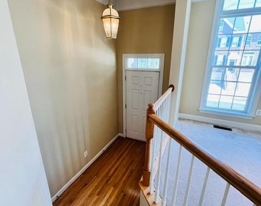 1117 Keokuk Terrace Ne - Photo Thumbnail 1