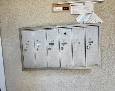 1541 Lincoln Way - Photo Thumbnail 22