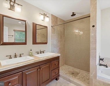 1433 Mclean Mews Court - Photo Thumbnail 27