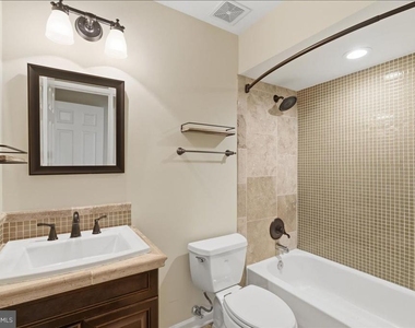 1433 Mclean Mews Court - Photo Thumbnail 32