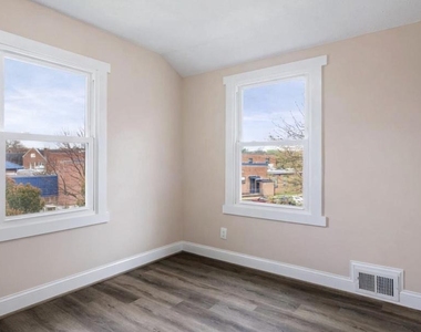 6106 N Kings Highway - Photo Thumbnail 16