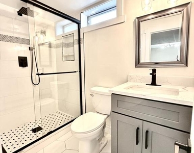 6106 N Kings Highway - Photo Thumbnail 18