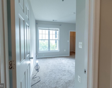 5142 Brittney Elyse Circle - Photo Thumbnail 10