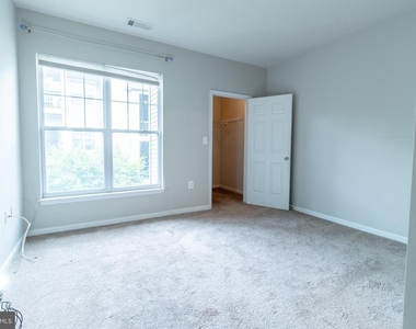 5142 Brittney Elyse Circle - Photo Thumbnail 14