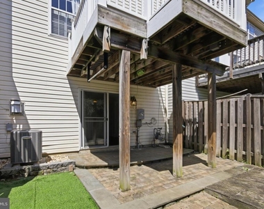 5504 Sacramento Mews Place - Photo Thumbnail 32