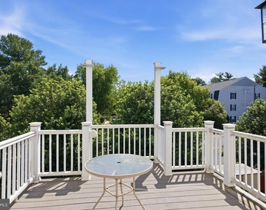 5504 Sacramento Mews Place - Photo Thumbnail 14