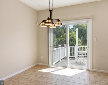 5504 Sacramento Mews Place - Photo Thumbnail 13