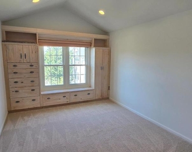 2545 Logan Wood Drive - Photo Thumbnail 10
