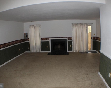 7034 Darby Towne Court - Photo Thumbnail 26