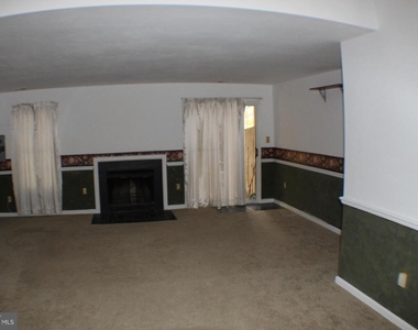 7034 Darby Towne Court - Photo Thumbnail 27