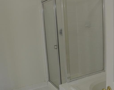 7034 Darby Towne Court - Photo Thumbnail 21