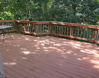 7034 Darby Towne Court - Photo Thumbnail 16